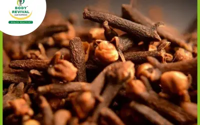12 Health Benefits Of Cloves (Laung) & Side Effects